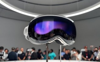 苹果计划2026年推出智能眼镜，Siri将成为核心交互方式|界面新闻 · 科技