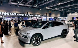 小鹏汽车发布20万元级新车，预计四季度实现盈利|界面新闻 · 汽车