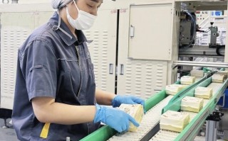 “东方甄选卫生巾”来了，下周正式开卖|界面新闻